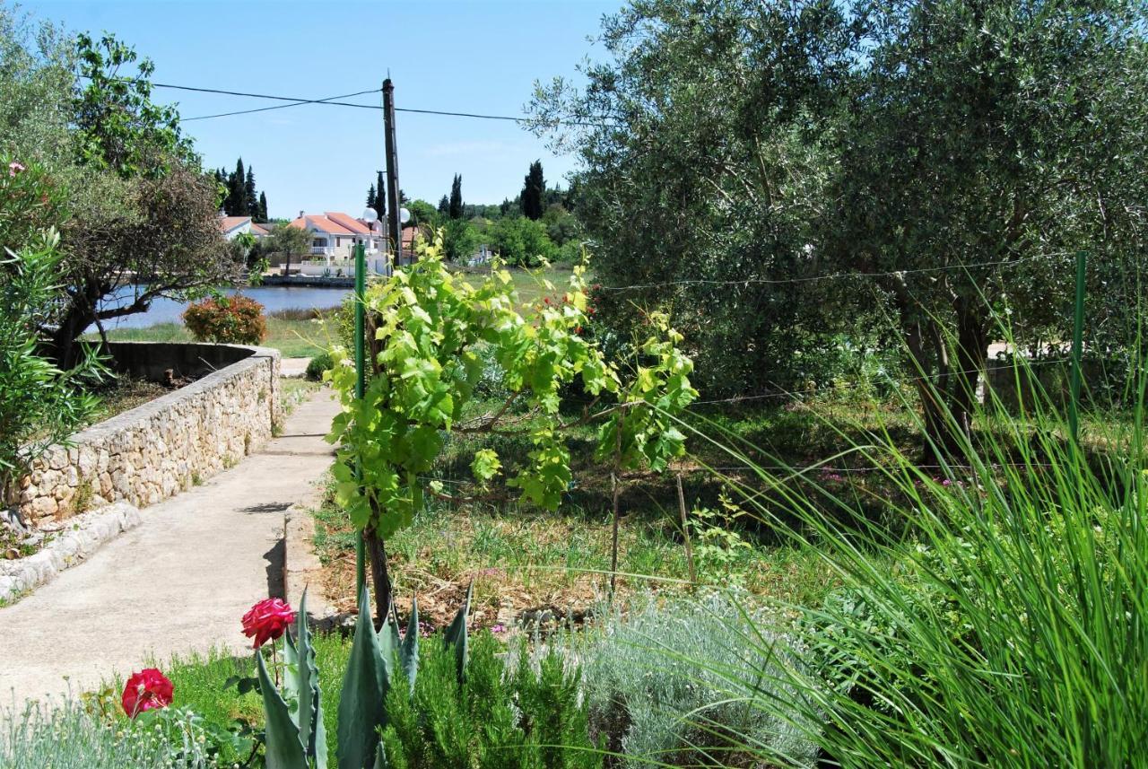 Rustic Holiday Home Miketa Lukoran Dış mekan fotoğraf